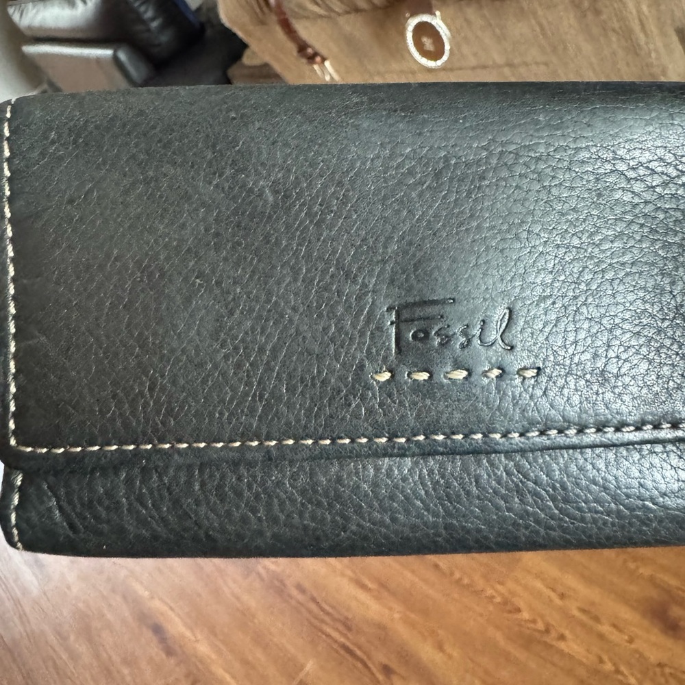 Fossil Black Leather Women’s Clutch Wallet - Picture 8 of 8
